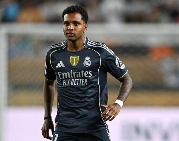 利雅得胜利开空白支票求购罗德里戈，C罗亲自推动转会