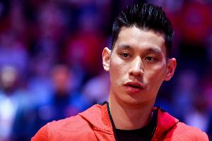 星空体育下载-媒体人:林书豪从落选秀到总冠军的逆袭 像一部精心编写的励志剧本