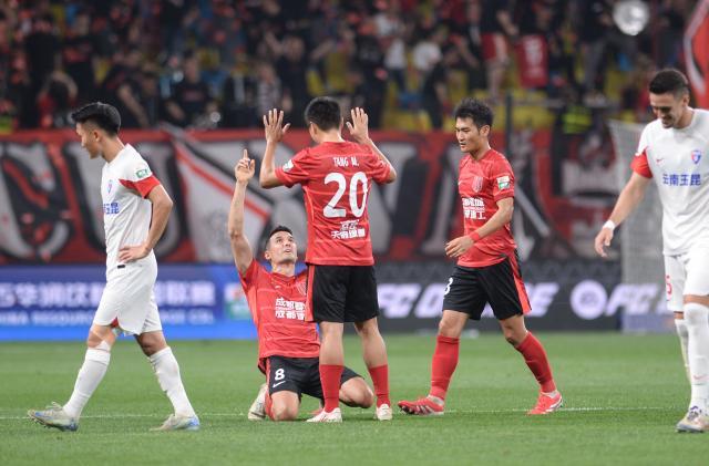 星空体育下载-【中超】周定洋破门侯永永绝平 蓉城1比1玉昆