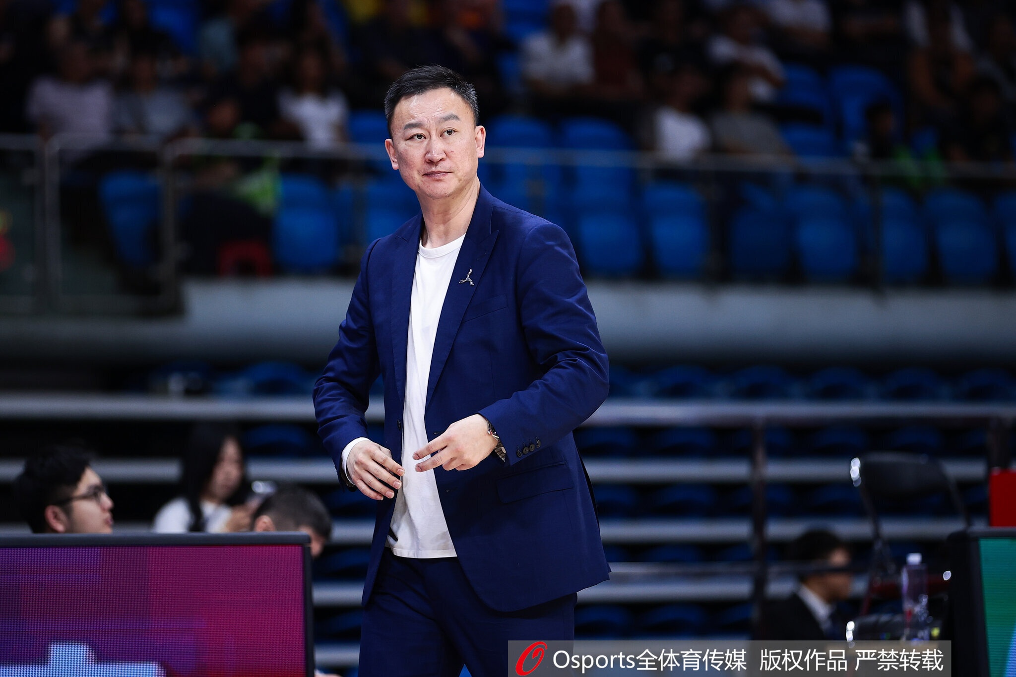 星空体育-被翻盘！媒体人：青岛手握大好局势被翻盘 细节与心态双双崩盘